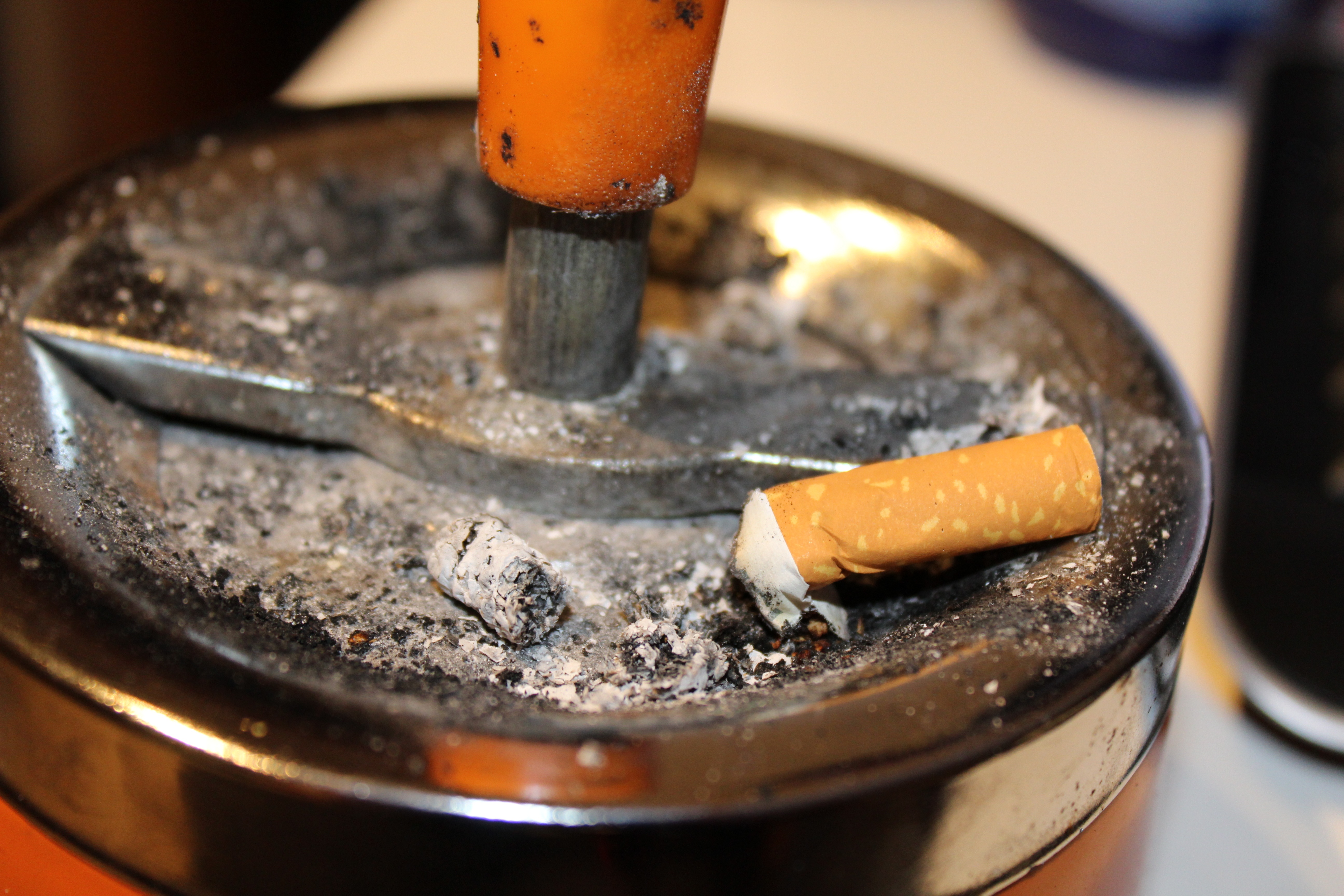 Why people smoke? Humans are dumb, ignorance is bliss.